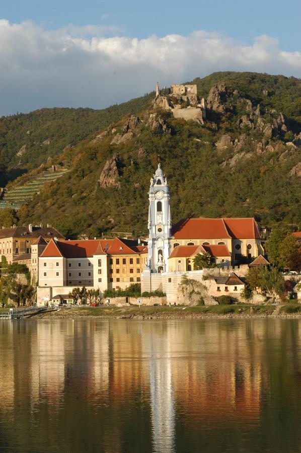 Weingut-Pension Stockingerhof Dürnstein Buitenkant foto